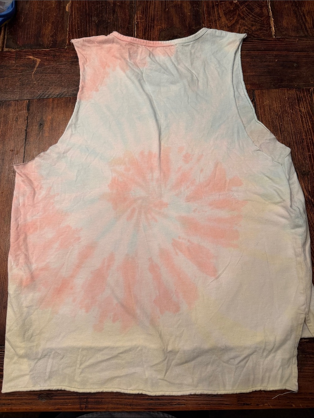 Tie-Dye Sleeveless Tank Top in Pastel Coral & Aqua - Picture 2 of 6